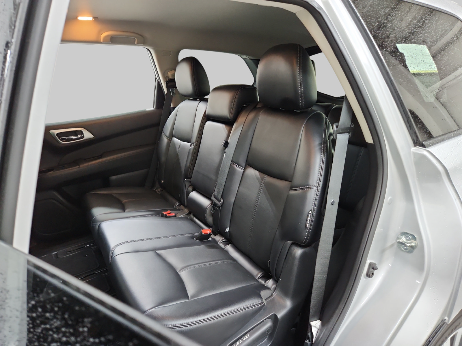 Used 2019 Nissan Pathfinder SL AWD/4WD image 13