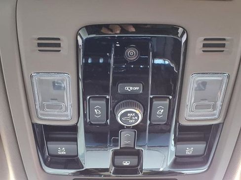 New 2026 GMC Yukon Denali w/ Denali Reserve Package image 18