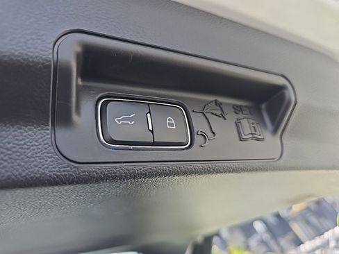 Used 2022 Ford Explorer ST w/ ST Street Pack image 10