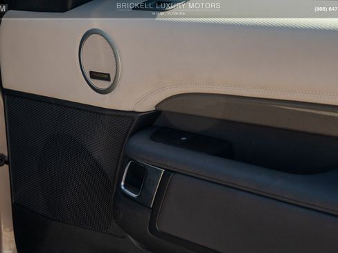 Used 2023 Land Rover Discovery S R-Dynamic image 62