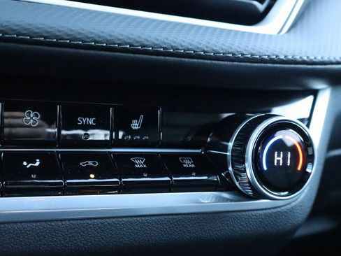 New 2026 Chevrolet Equinox LT w/ Convenience Package II image 12