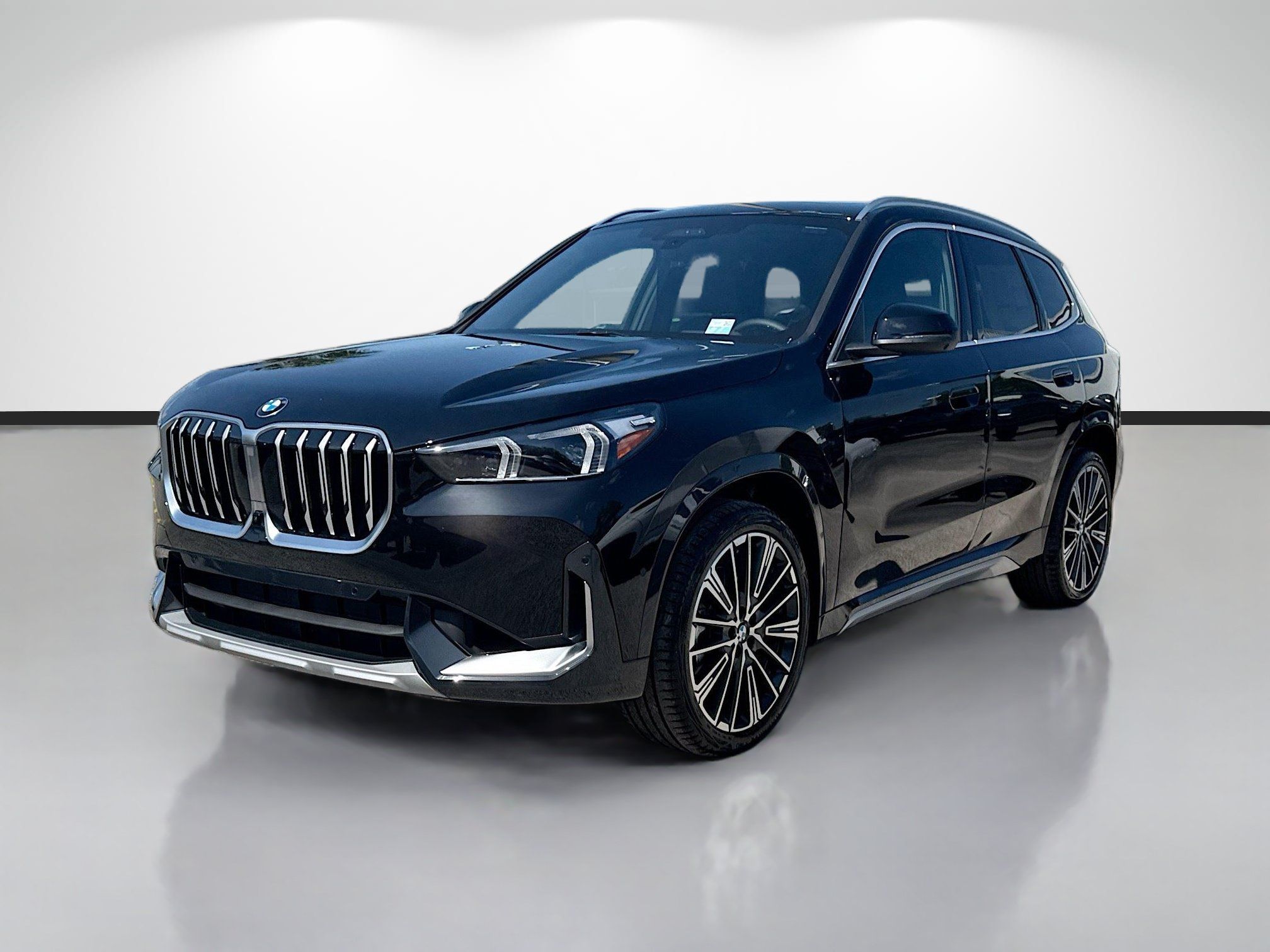 New 2026 BMW X1 xDrive28i w/ Technology Package AWD/4WD image 7