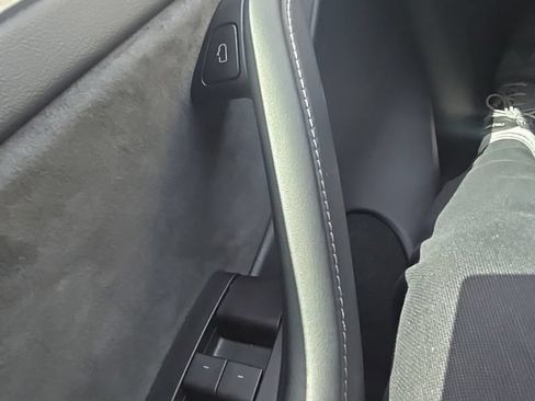 Used 2023 Tesla Model Y Long Range AWD/4WD image 10