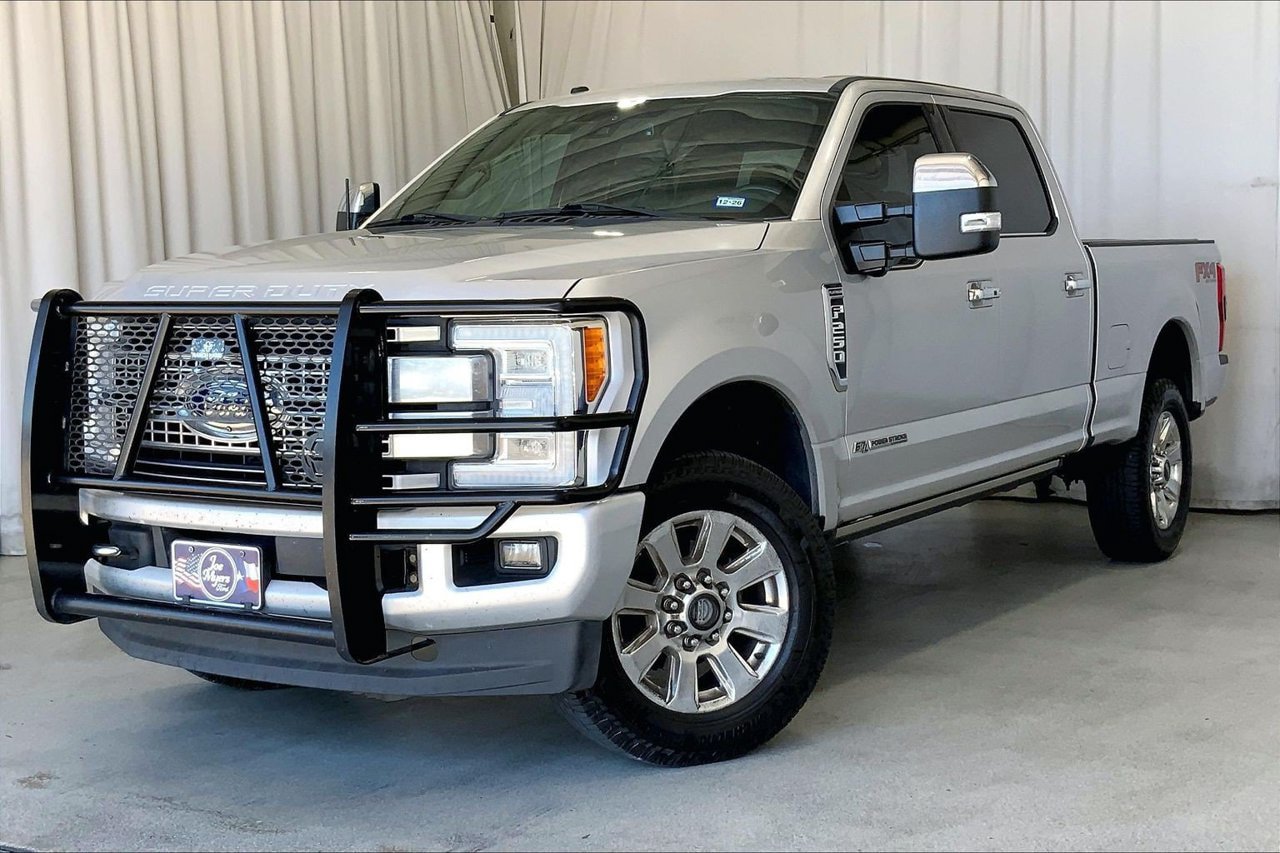 Used 2018 Ford F250 Platinum w/ Platinum Ultimate Package AWD/4WD image 2