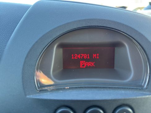 Used 2006 Pontiac Grand Prix image 17