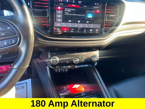 Used 2022 Dodge Durango GT image 18