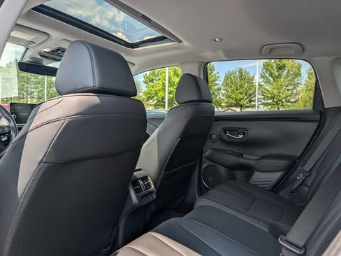 Used 2025 Acura ADX AWD image 19