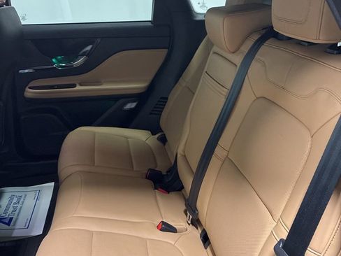 Used 2023 Lincoln Corsair Reserve w/ Jet Appearance Package image 23