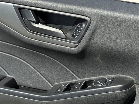Used 2023 Ford Escape Active image 23
