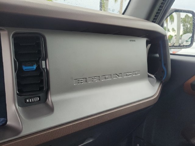 Used 2023 Ford Bronco Outer Banks AWD/4WD image 25