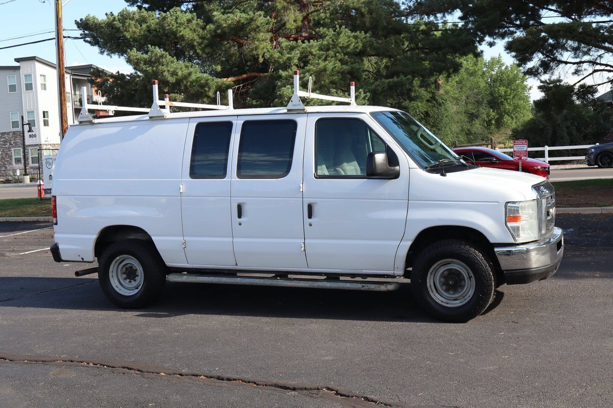 Used 2014 Ford E-250 and Econoline 250 w/ Power Group RWD image 2