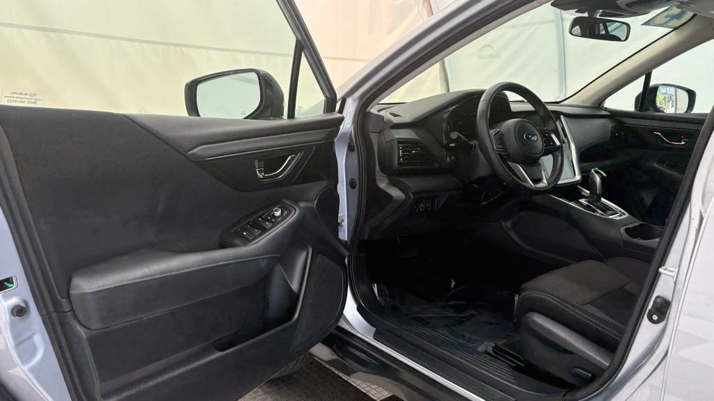 Used 2023 Subaru Outback Premium AWD/4WD image 38
