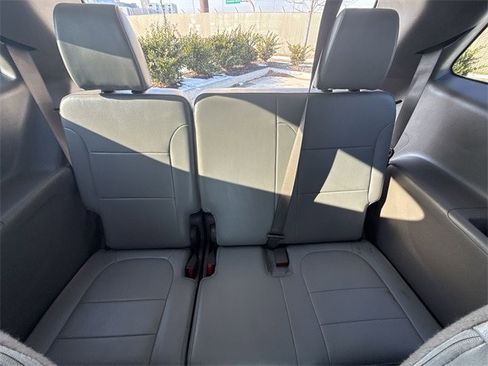 Used 2020 Chevrolet Traverse LT w/ LT Premium Package image 23