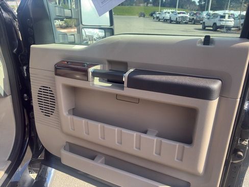 Used 2009 Ford F350 4x4 SuperCab Super Duty image 22