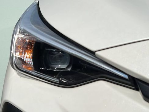Used 2024 Subaru Crosstrek 2.0i w/ Crosstrek Mirror Package AWD/4WD image 23