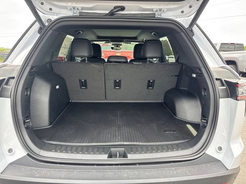 New 2026 Chevrolet Equinox ACTIV w/ Convenience Package III FWD image 19