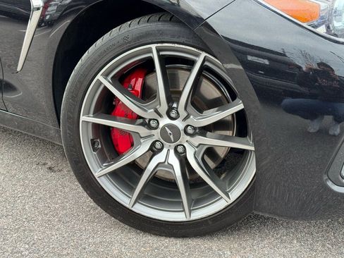 Used 2021 Genesis G70 3.3T image 6