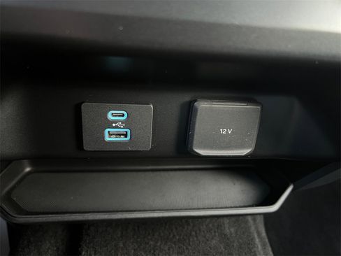 Used 2021 Ford F150 XLT w/ XTR Package image 22