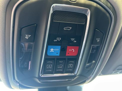 Used 2021 Jeep Grand Cherokee L Limited image 36