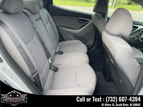 Used 2013 Hyundai Elantra GLS w/ Preferred Pkg FWD image 14
