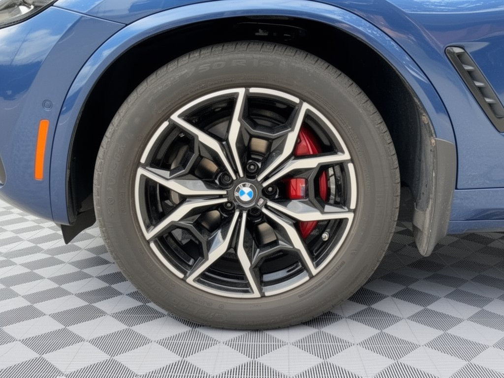 Used 2025 BMW X4 M40i AWD/4WD image 13
