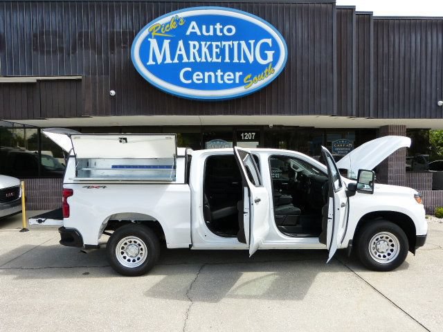 Used 2023 Chevrolet Silverado 1500 W/T w/ WT Value Package AWD/4WD image 24