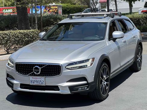 Used 2020 Volvo V90 T6 Cross Country AWD/4WD image 20