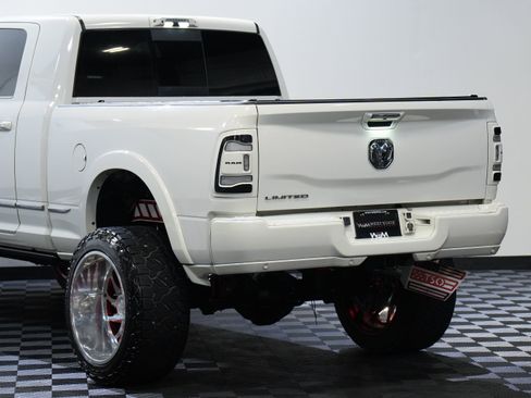 Used 2022 RAM 2500 Limited AWD/4WD image 16
