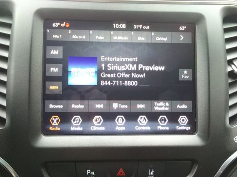 Used 2021 Jeep Cherokee Trailhawk image 23