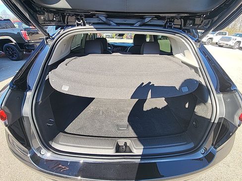 Used 2023 Buick Envision Essence w/ Sport Touring Package image 33