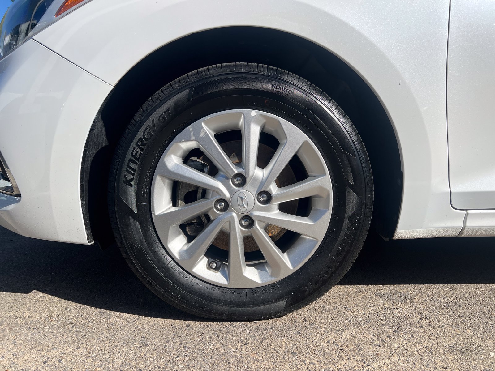 Used 2022 Hyundai Accent SEL w/ Cargo Package FWD image 14