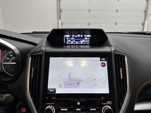 Used 2020 Subaru Crosstrek 2.0i Limited w/ Moonroof Package w/Navigation AWD/4WD image 32