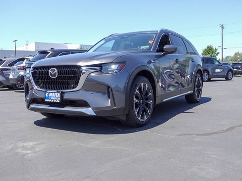 Certified 2024 MAZDA CX-90 Plug-In Hybrid w/ Premium Pkg AWD/4WD image 9
