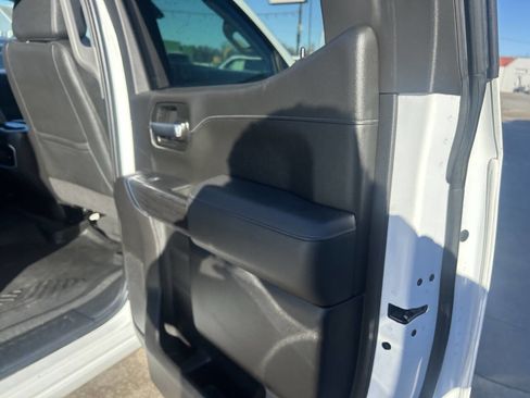 Used 2021 Chevrolet Silverado 1500 LTZ image 24