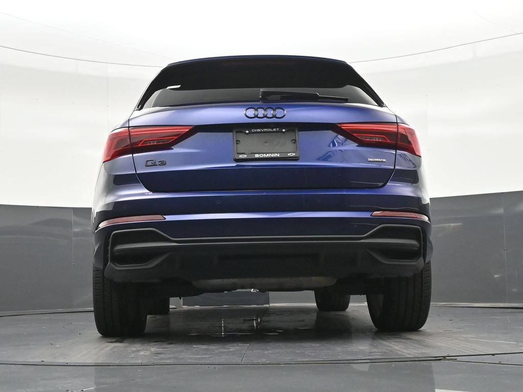Used 2021 Audi Q3 2.0T Premium w/ Convenience Package AWD/4WD image 26
