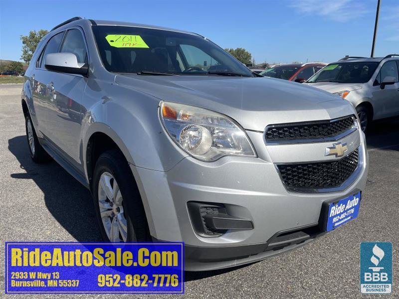 Used 2011 Chevrolet Equinox LT w/ Driver Convenience Package FWD image 3