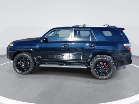 Used 2021 Toyota 4Runner SR5 image 8