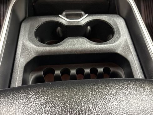 Used 2022 RAM 2500 Big Horn w/ Level C Equiment Group image 14