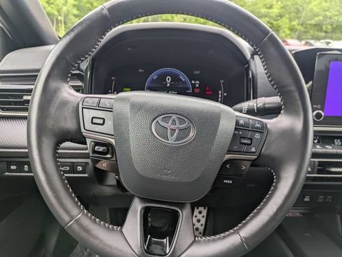 Certified 2025 Toyota Camry SE w/ Convenience Package FWD image 25