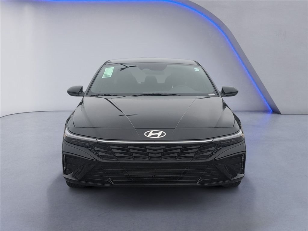 Used 2026 Hyundai Elantra Sport FWD image 8