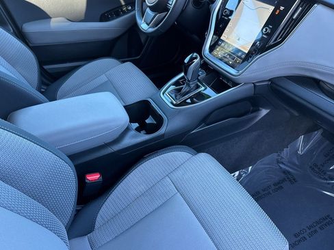 Used 2025 Subaru Outback Premium image 19