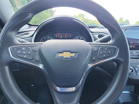 Used 2023 Chevrolet Malibu LT FWD image 12
