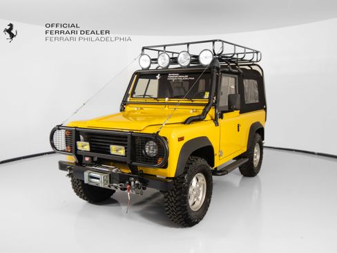Used 1997 Land Rover Defender 90 AWD/4WD image 3