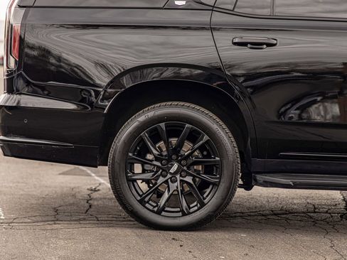 Used 2023 Cadillac Escalade Sport Platinum w/ LPO, ONYX Package image 11