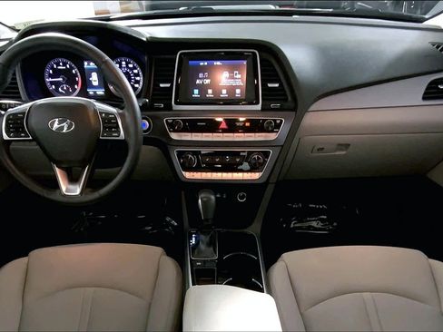 Used 2018 Hyundai Sonata SEL w/ Cargo Package image 15