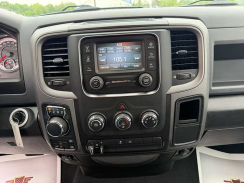 Used 2019 RAM 1500 Tradesman w/ Tradesman SXT Package AWD/4WD image 22