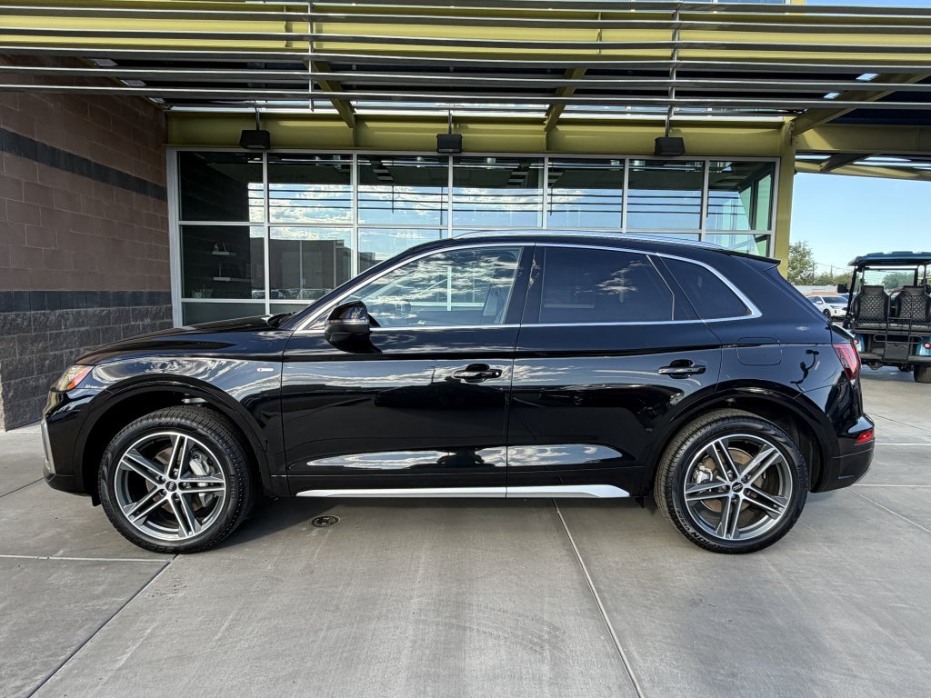 Used 2025 Audi Q5 e Premium AWD/4WD image 7