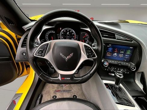 Used 2019 Chevrolet Corvette Z06 RWD image 8