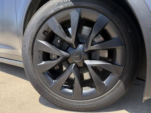 Used 2023 Tesla Model X AWD/4WD image 9