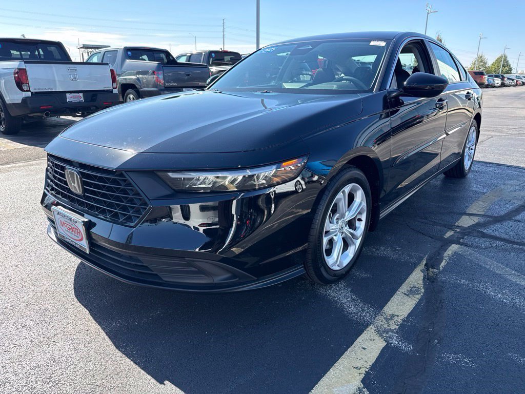 Certified 2025 Honda Accord LX image 10